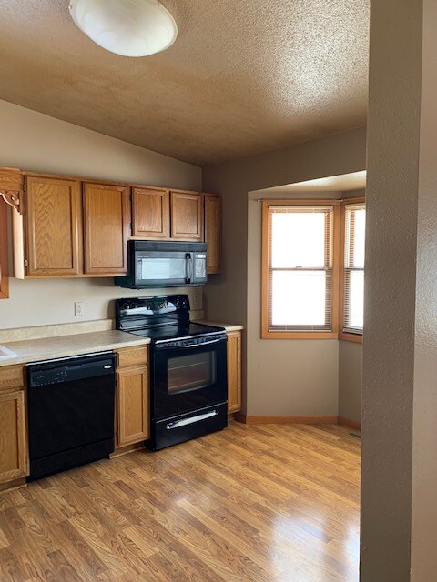 Foto del edificio - 3921 Hampton Ct