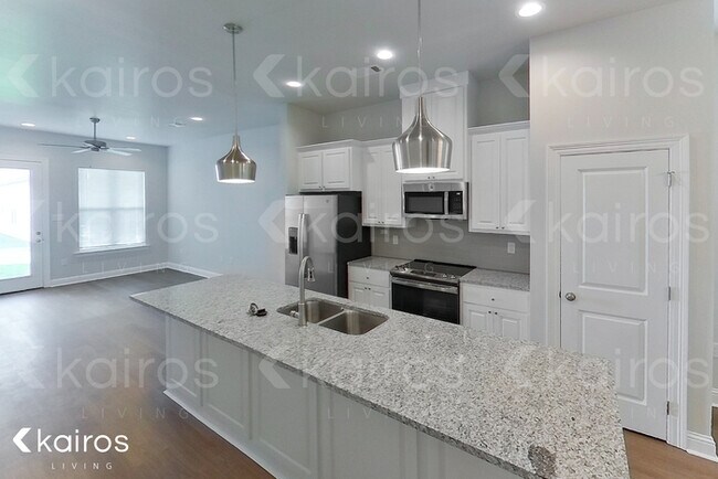 Foto del edificio - 4816 W Dacha Ln