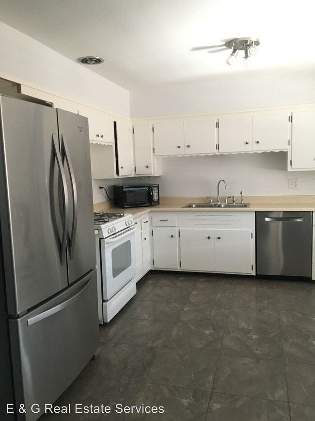 Foto del edificio - 2508 N 72nd Pl