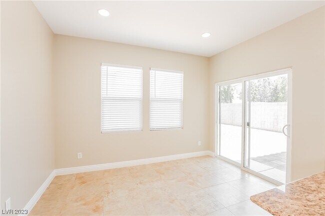 Foto del edificio - 9140 Checkerboard Ct
