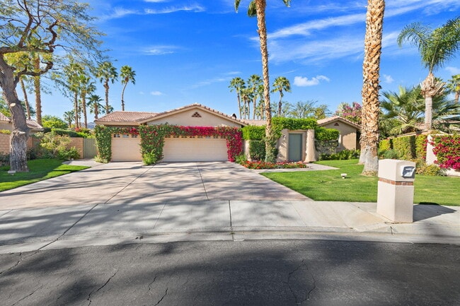 Building Photo - 49105 Casa Del Rio