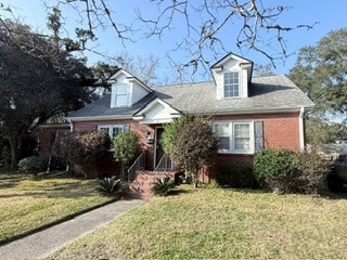 Building Photo - 18 Moore Dr