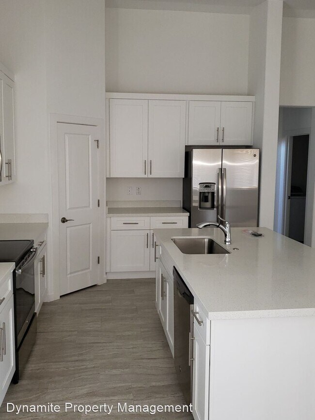 Building Photo - 3 br, 2 bath House - 17032 E Horned Owl