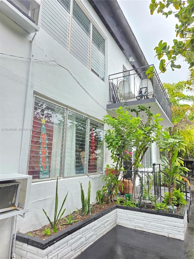 Foto del edificio - 824 82nd St