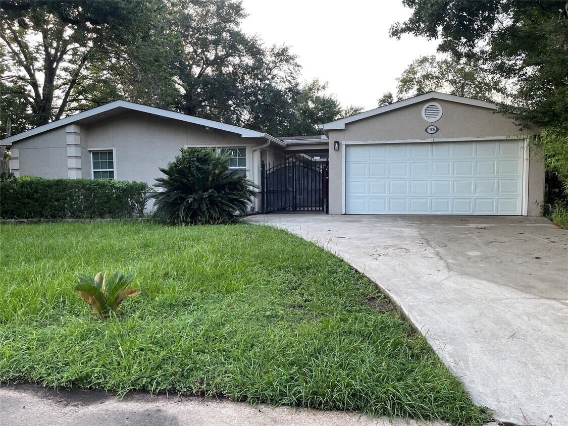 Foto principal - 12834 Tosca Ln