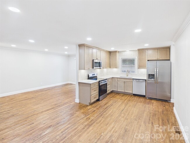 Foto del edificio - 4012 Belshire Ln