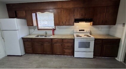 Foto del edificio - 2616 Dry Creek Dr NW