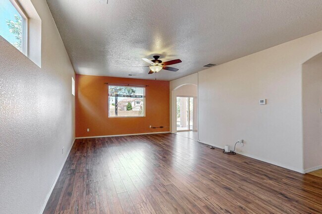 Foto del edificio - Executive 2/story 4 Bedroom  2.5 Bath with...