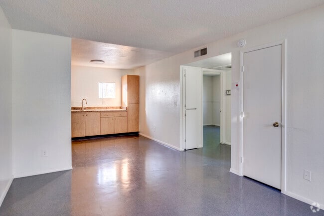 Living Room - 2BR , 1BA - 750SF - Starlight Apartment Homes