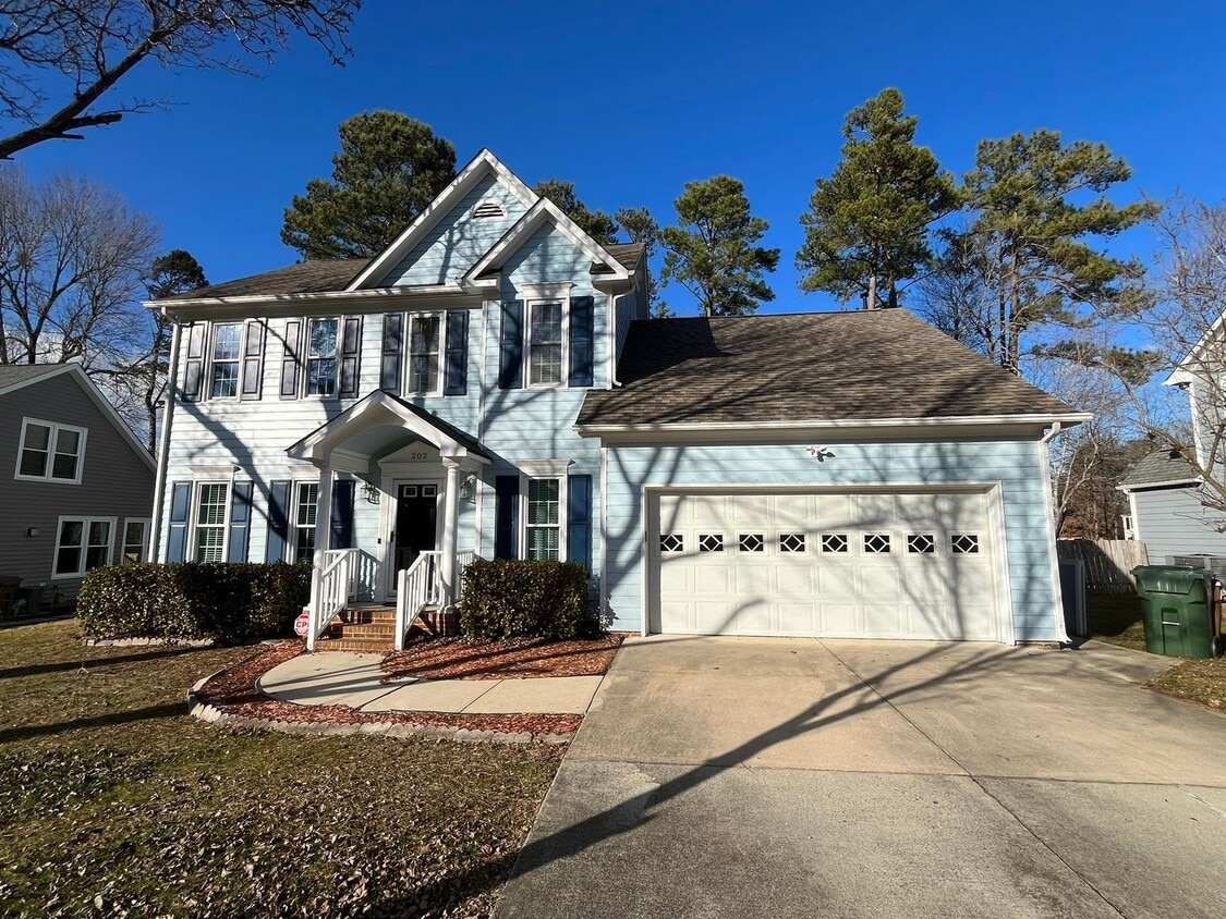 Primary Photo - Excellent 4BD, 2.5BA Cary Home with Fenced...
