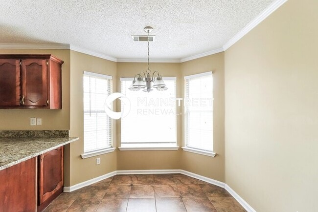 Building Photo - 3 Bedroom Pet-Friendly Home in Collierville, TN with Main Street Renewal