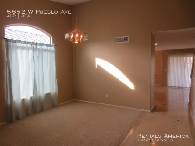 Foto del edificio - Outstanding 4/3 w Pool!