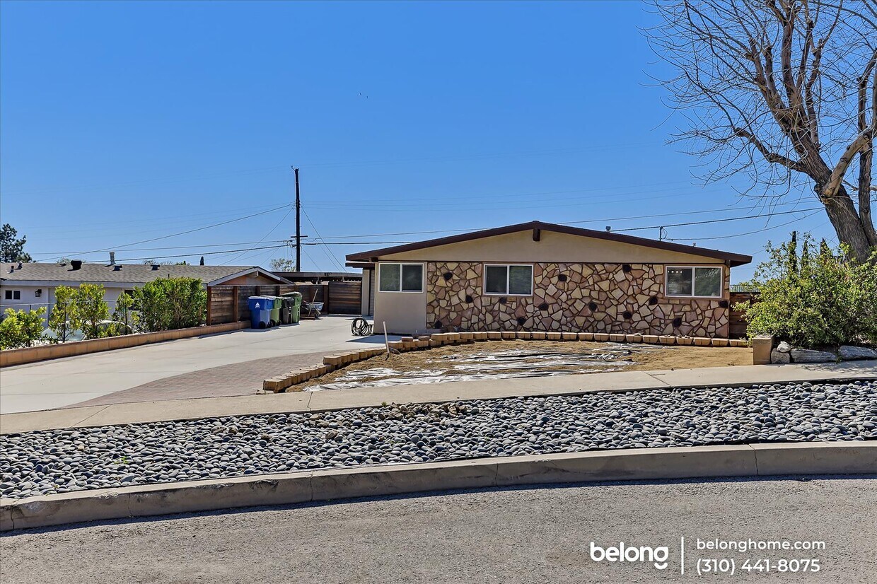 13689 Badger Ave, Sylmar, CA 91342 House for Rent in Sylmar, CA