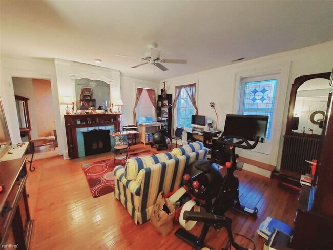 Foto del edificio - 1 br, 1 bath Condo - 164 Fairfield Ave Unit 2