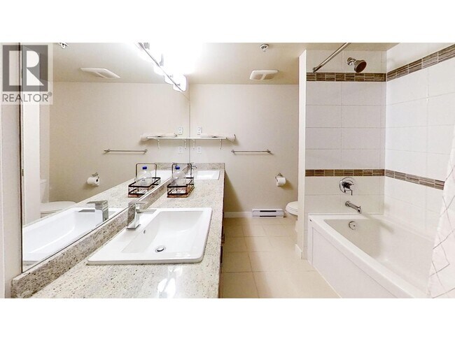 Photo du bâtiment - 9399 Tomicki Ave