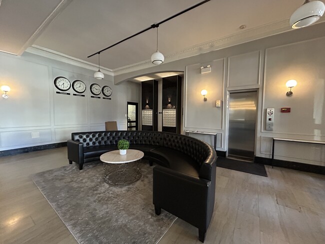 Foto del edificio - 4526 N Sheridan Rd