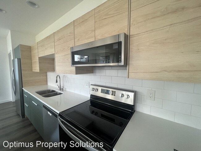 Building Photo - 3 br, 3 bath House - 2175 Gardiner Drive