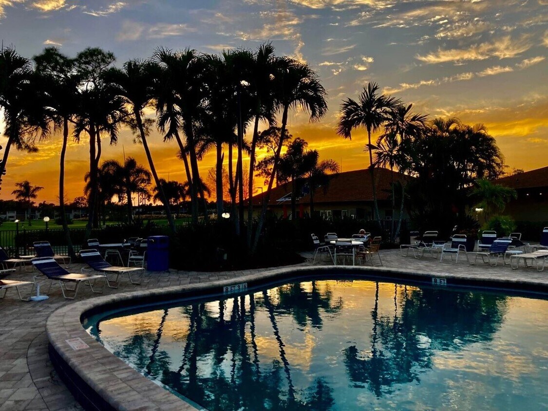 Primary Photo - ***CONDO FOR RENT AT GLADES GOLF AND COUNT...