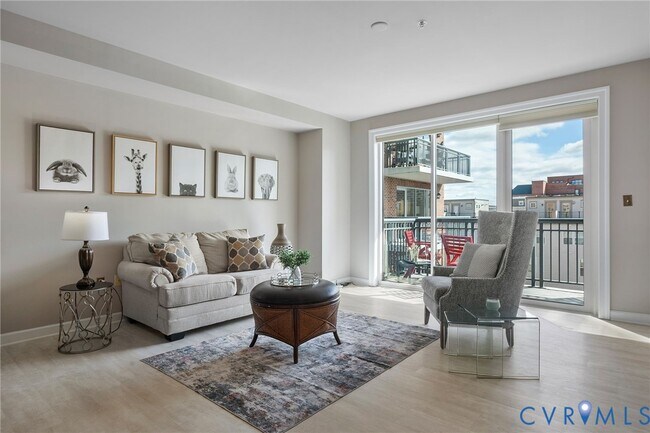 Foto del edificio - 4820 Old Main St