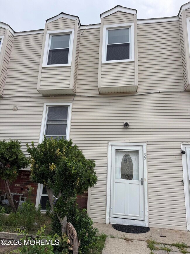 Foto del edificio - 92 Sawmill Rd