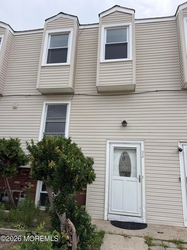 Building Photo - 92 Sawmill Rd