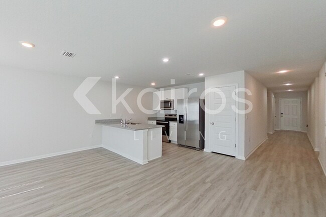 Building Photo - 4784 Malay Cir