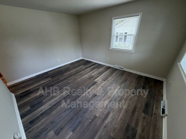 Foto del edificio - 645 Montgomery St