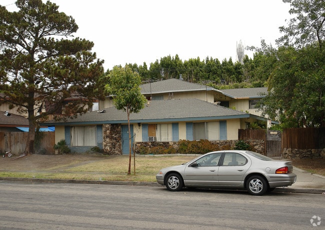 Building Photo - 12102 Laguna St