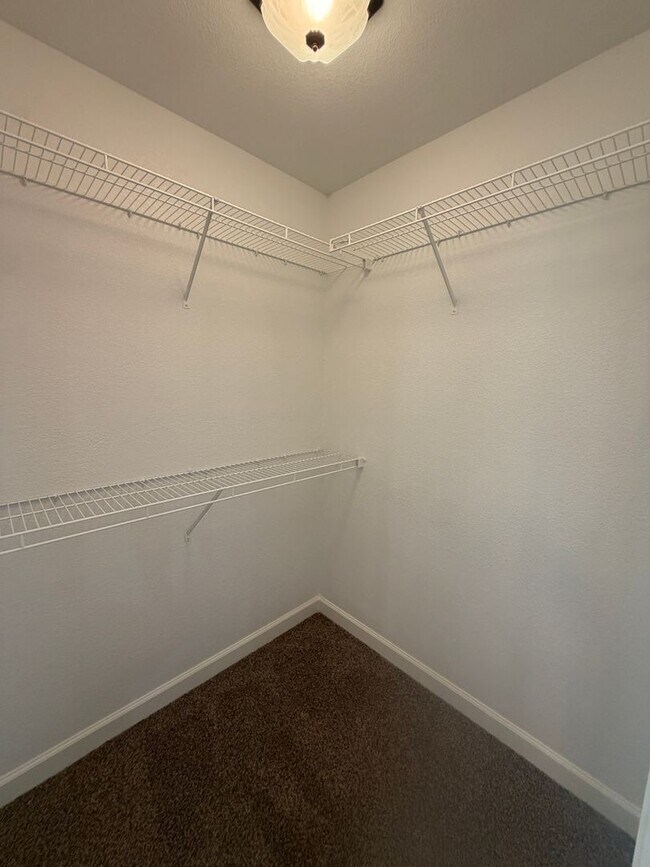 Foto del edificio - 4717 Winged Foot Ln