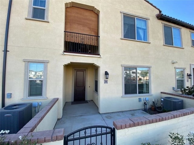 Building Photo - 2845 E Berry Loop Privado
