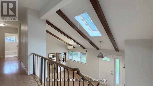 Photo du bâtiment - 55 Sumner Heights Dr