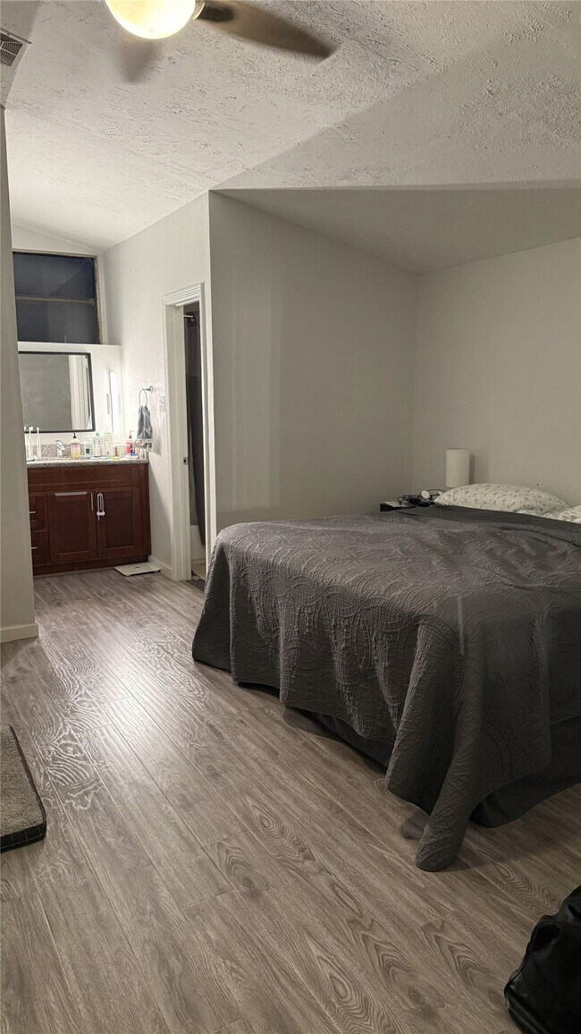 Foto del edificio - 4617 Oleander St