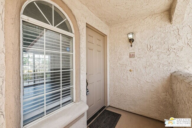Foto del edificio - 505 S Farrell Dr
