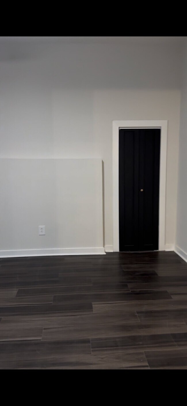 Foto del edificio - 852 Custer St