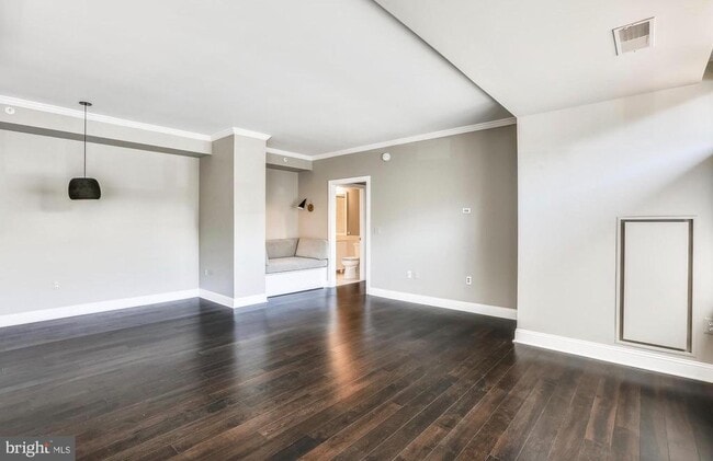 Foto del edificio - 4915 Hampden Ln