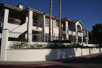 Building Photo - 2395 Rancho Del Oro Rd