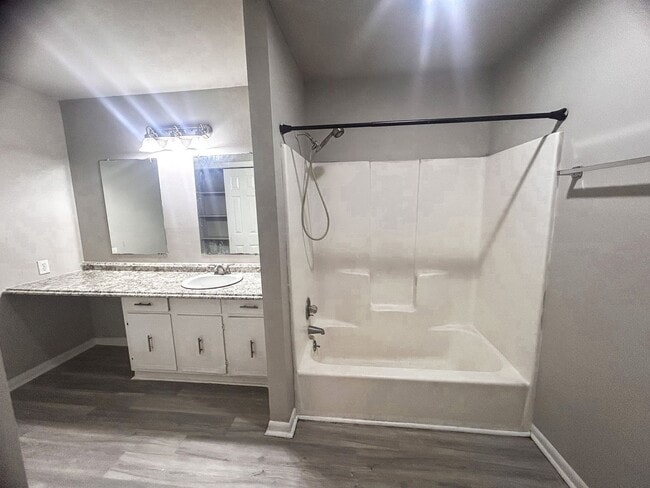Interior Photo - Cove at Ridgewood