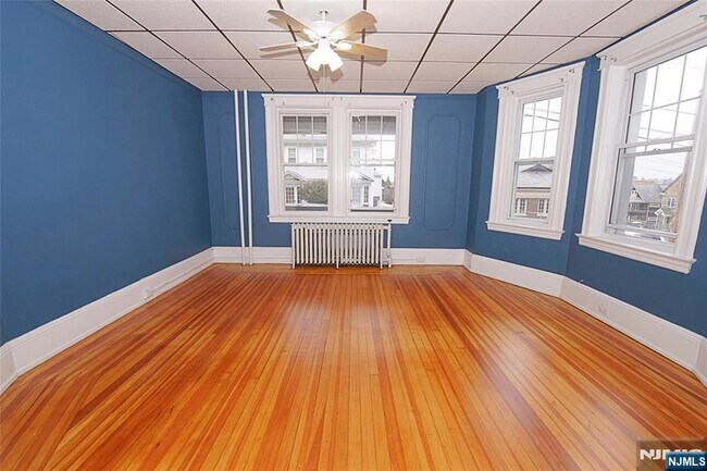 Building Photo - 510 Undercliff Ave