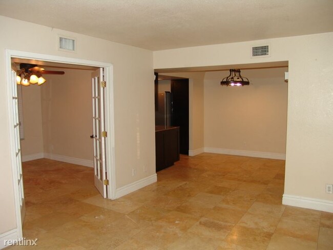 Foto del edificio - 2 br, 1 bath Condo - 700 East Mesquite Cir...