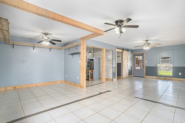 Building Photo - 4514 36th St E