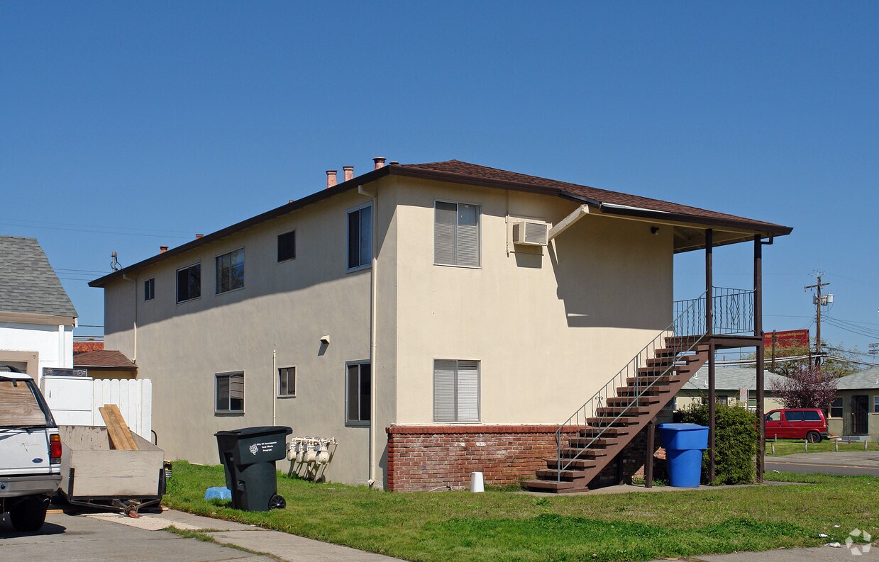 Building Photo - 4080 21st St