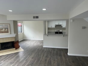 Building Photo - 1109 Tivoli Ln