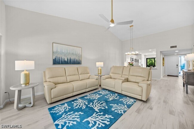 Foto del edificio - 1808 Kings Lake Blvd