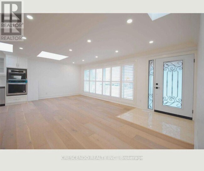 Building Photo - 136 Wye Valley Rd
