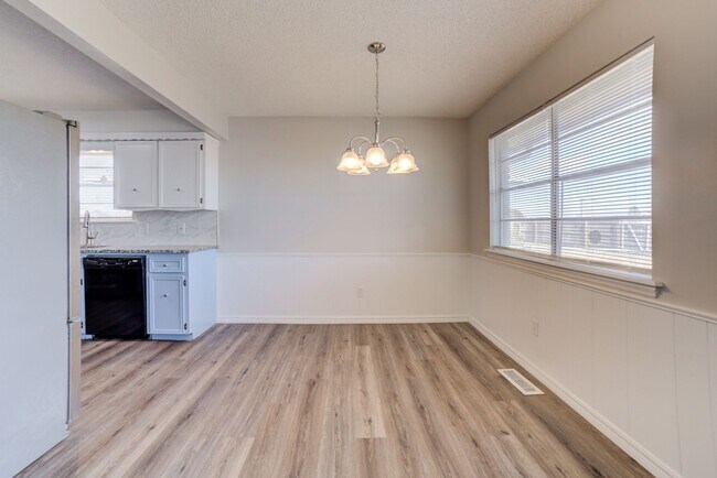 Foto del edificio - Newly renovated 3 bed / 2 Bath in Tulsa! A...