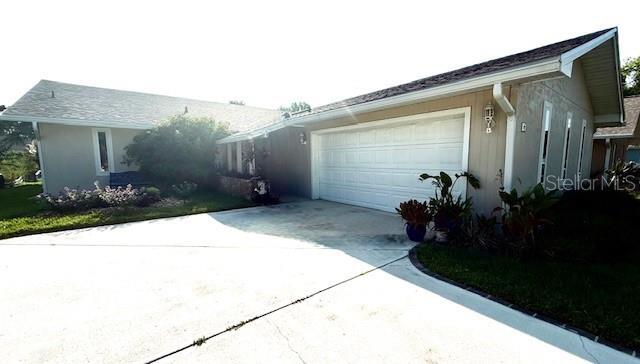 Foto principal - 40 Comanche Ct
