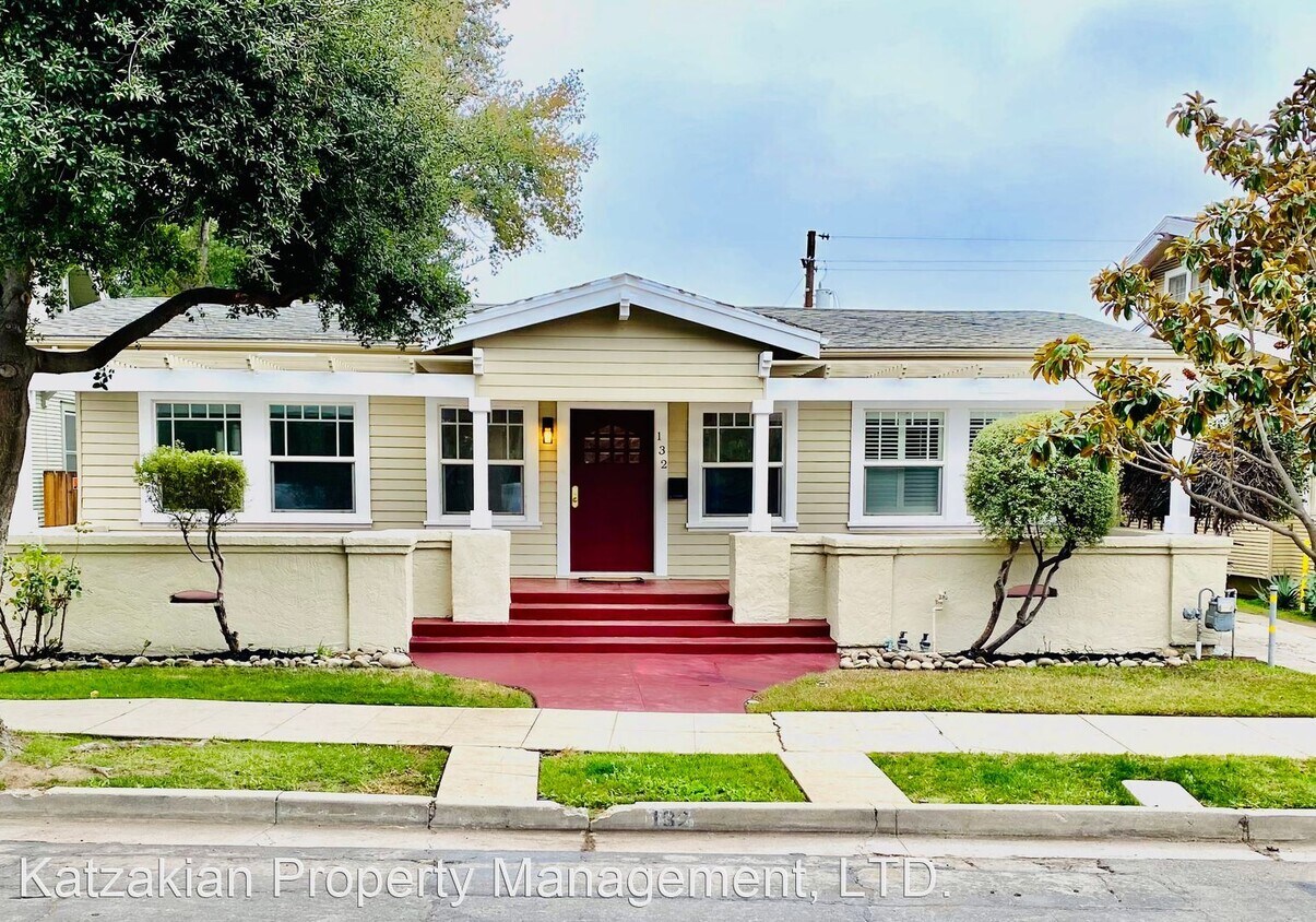 Primary Photo - 2 br, 1 bath House - 132 E. Walnut Street