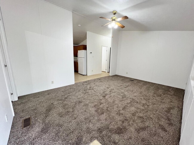Building Photo - 7826 E Juanita Ave