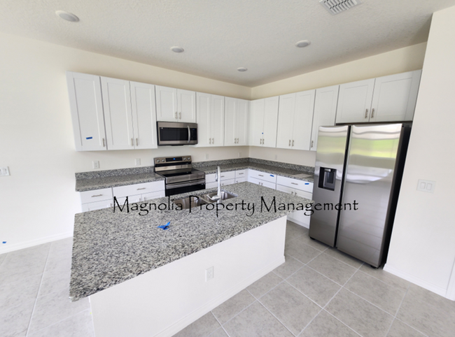 Foto del edificio - New 4 Bedroom 2 Bathroom in Tarpon Bay-Hai...