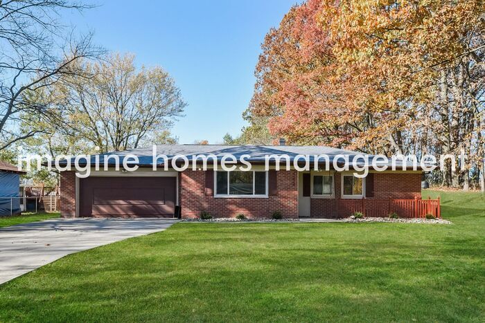 Primary Photo - 9224 Tanglewood Rd